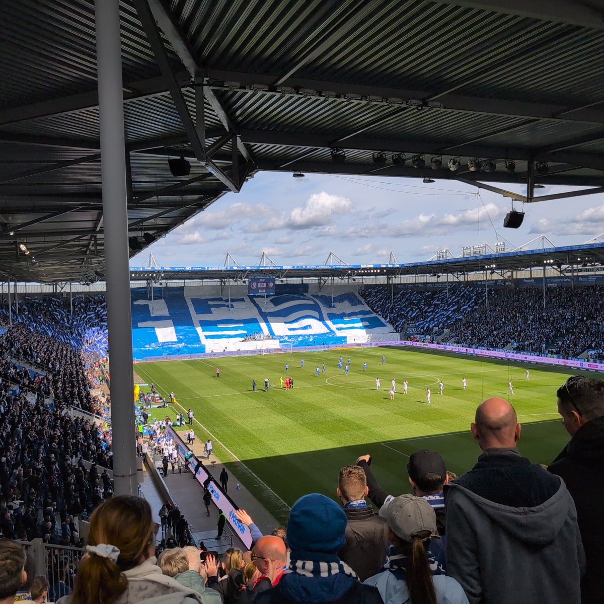 Der Bohmi tweet media