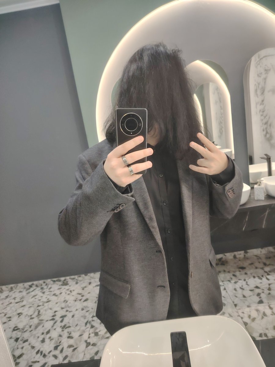 Alex55ad tweet media