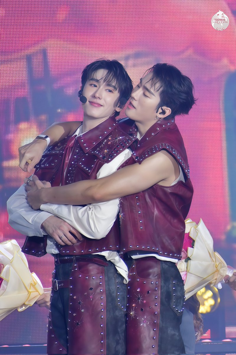 ว-า-ฬ-ห-มี-ข-า-ว (𝚃𝙽-𝙵𝙱-𝙹𝚂) tweet media