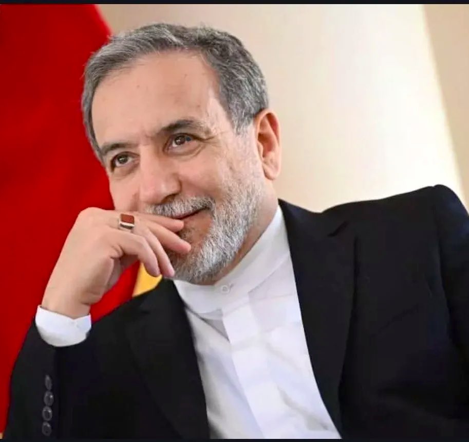 JUST IN🇮🇷🇫🇷🇪🇸🇮🇳🇷🇺🇨🇳❌🇺🇸🇮🇱  Iran just allowed Russia, China, India, Spain, France and Malaysia to cross Strait of Hormuz except the US and Israel.