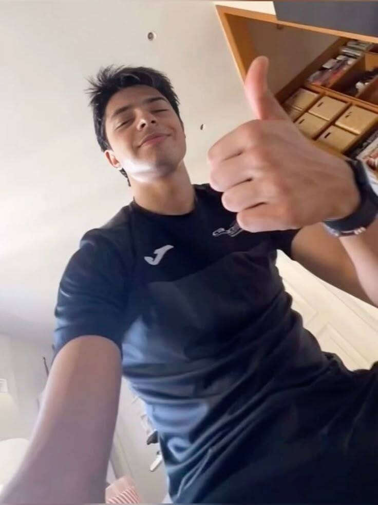 Woodsy Corner. tweet media