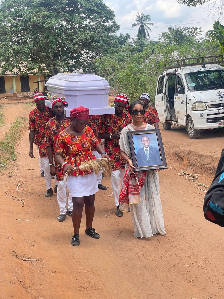 Daberenachi French Tutor (Ada Owerri of LAGOS) 👑 tweet media