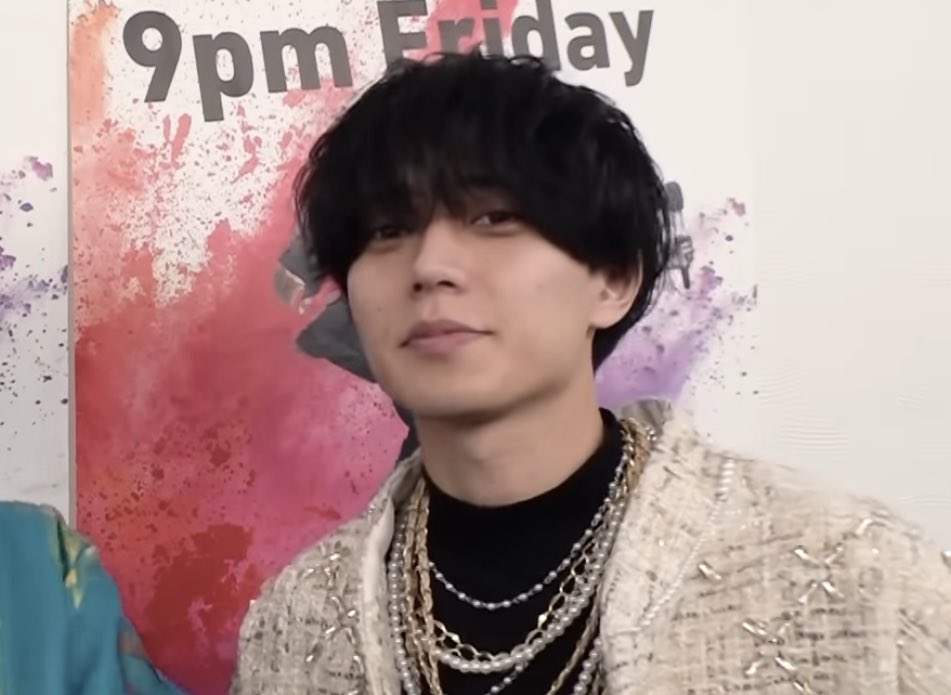 こべ tweet media