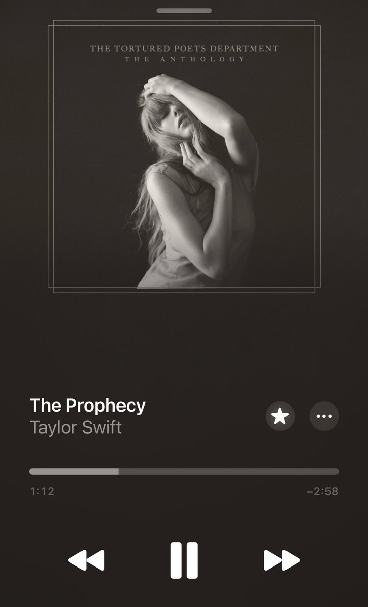 nicola 🎈 tweet media