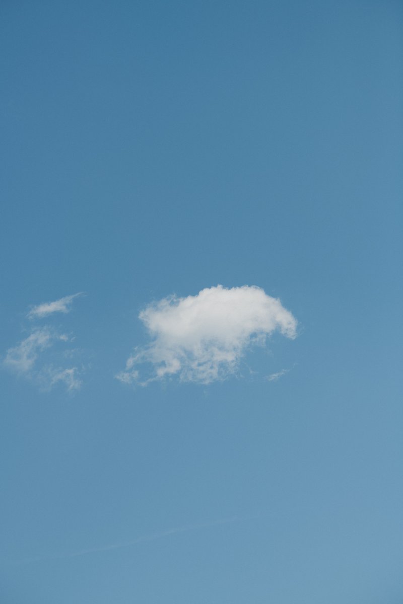 アキモト tweet media