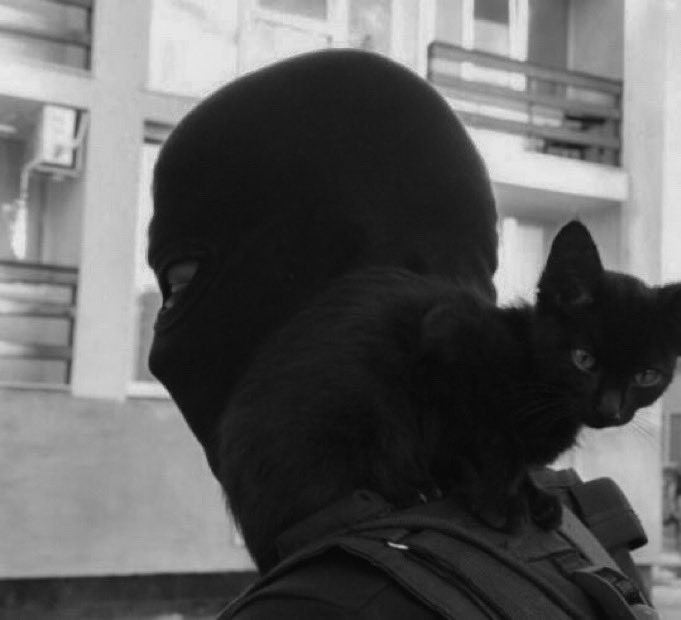 onlyaesthetic01's tweet photo. Black.. https://t.co/6ZNmgNBU78