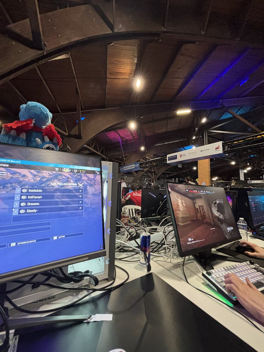 Akelaa 🦇 tweet media