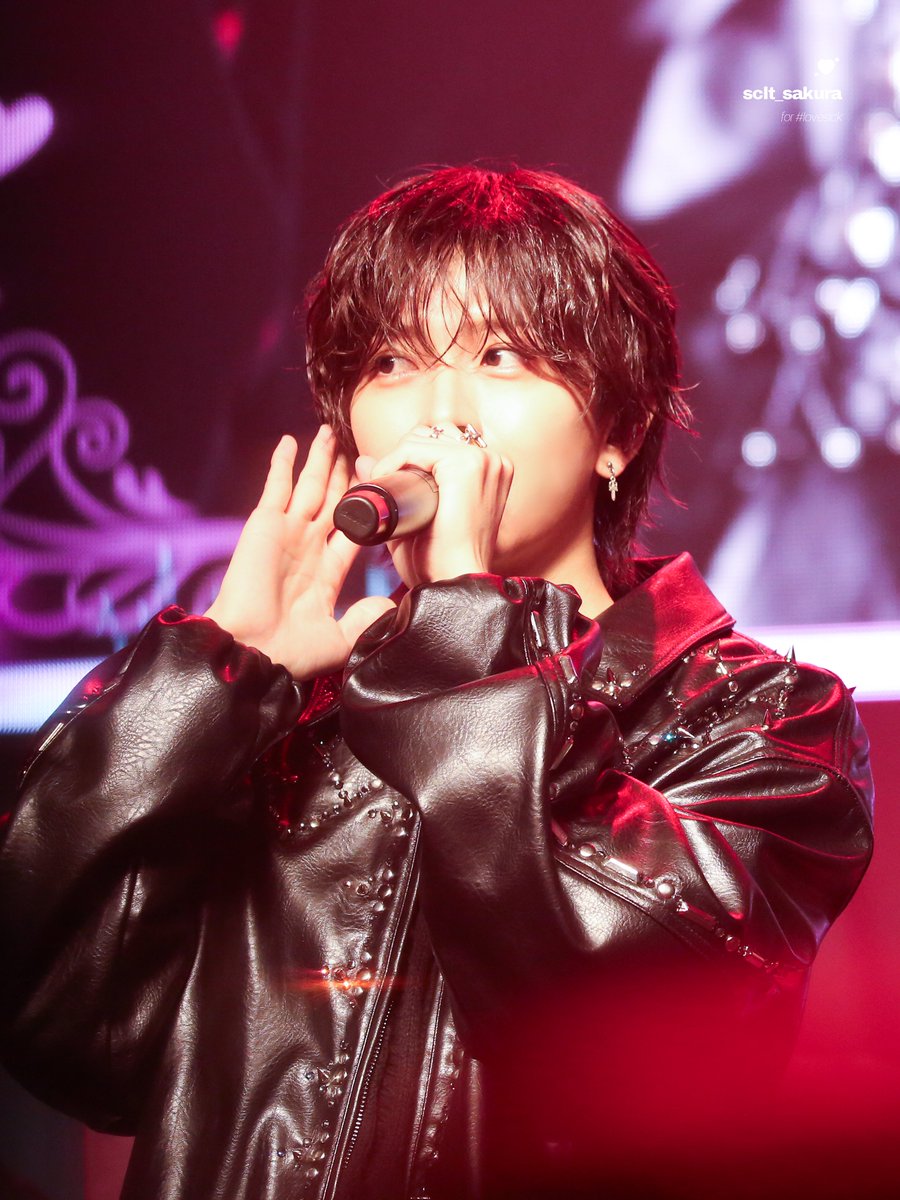 ๐๐๐๐ซ๐ฅ๐๐ญ tweet media