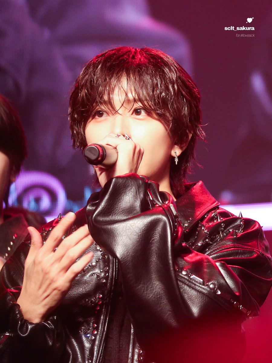 ๐๐๐๐ซ๐ฅ๐๐ญ tweet media