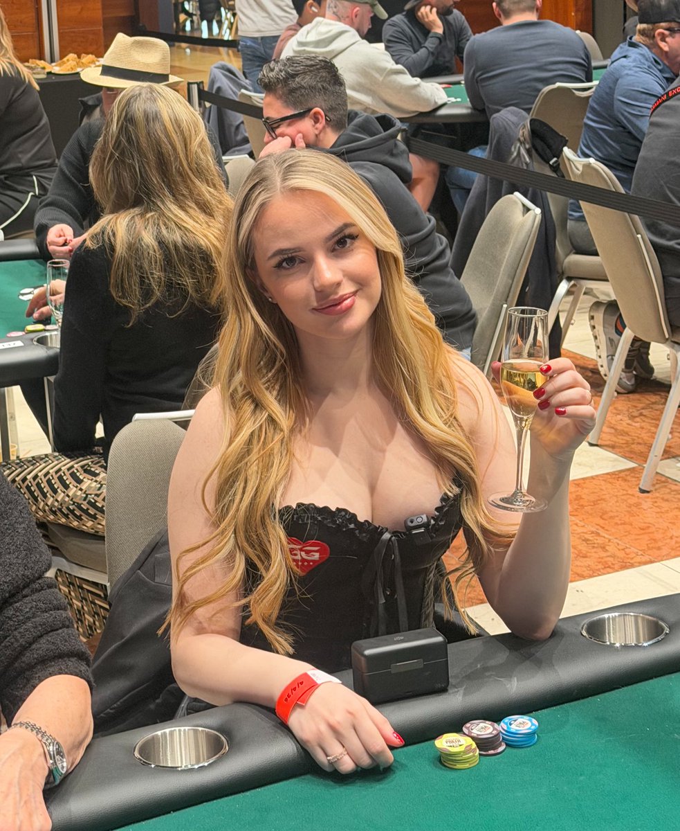 LijaPoker tweet media