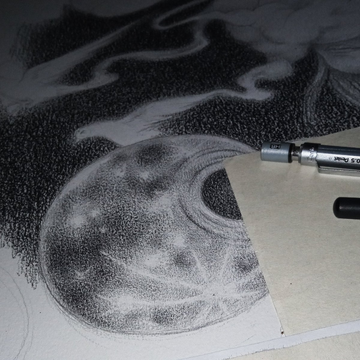 Udah berbagi foto-foto momen mekarnya kembangku, sekarang gantian foto drawingku yg masih work in progress mulu...