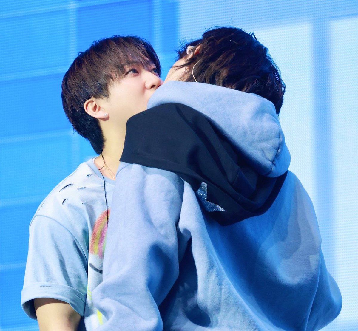 peach 🍑🍇 tweet media