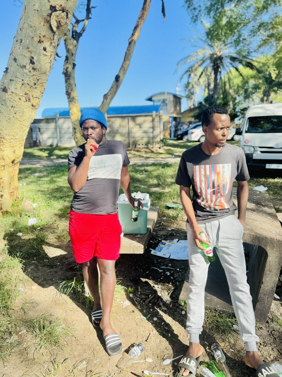 mpendulo_lo's tweet photo. We dem boyz 🤟 https://t.co/blbNw8eNdz