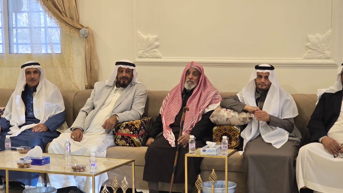 alsagrah's tweet photo. احتفل الاخ عدنان عبدالعزيز حسن بقعد قرانه يوم الجمعة بمنطقة الباحة

الف مبروك للعريسين🌹
بارك الله لهما وبارك عليهما وجمع بينهما في خير 

والله يتم لهما على خير https://t.co/haNDukmuIe