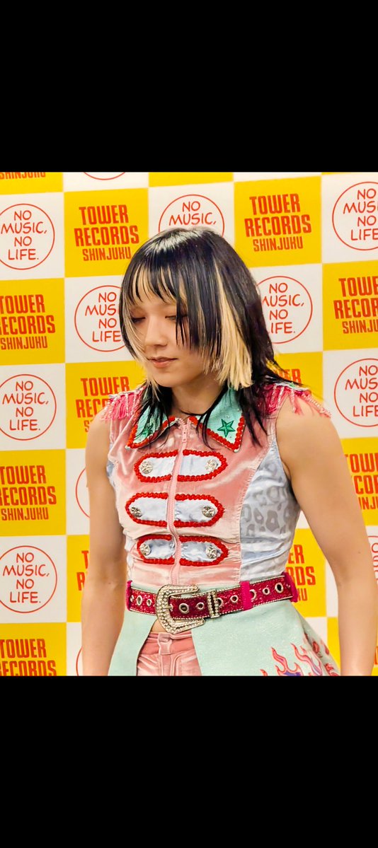 ムンおじ tweet media