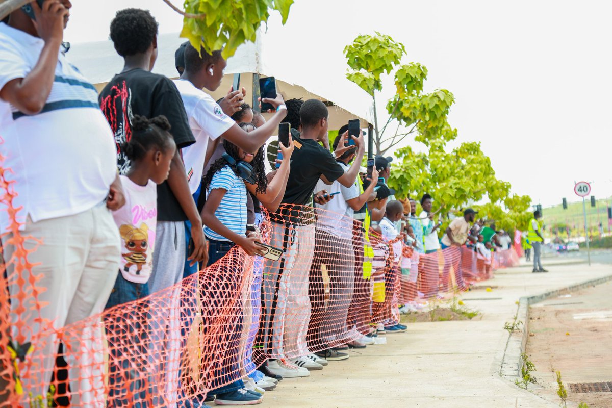 TechnopolisKE's tweet photo. Families, motorsport enthusiasts, innovators, creatives and industry stakeholders have gathered at Konza Technopolis for the first edition of #RaceWars! 

This experience is positioning the Smart City for what it stands for: A place to Live,  Innovate, Work & Play. 
#SiliconSavannah