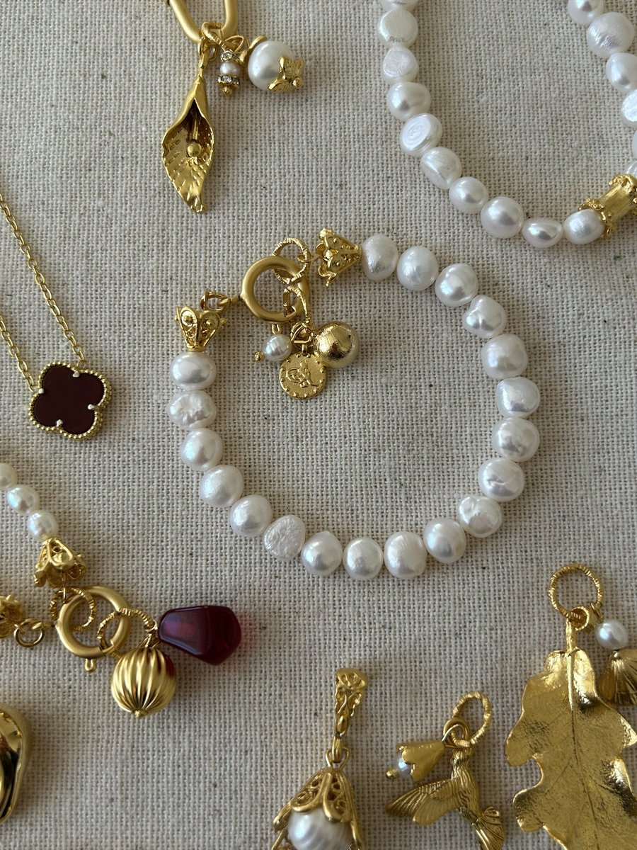 endless store tweet media