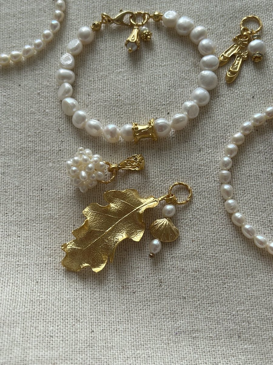 endless store tweet media