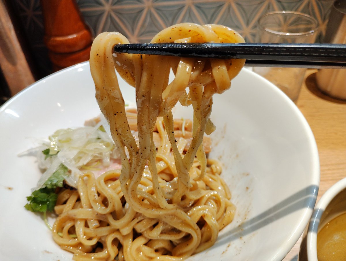 みったん tweet media