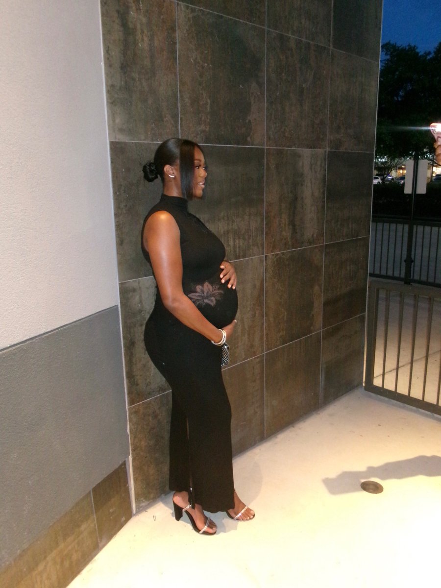 Re’Gineee 🌻 tweet media