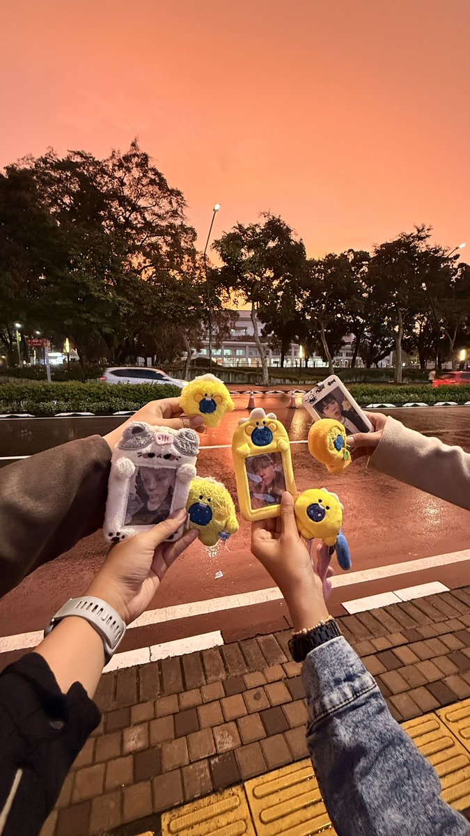 raf ★ ˎˊ˗ tweet media