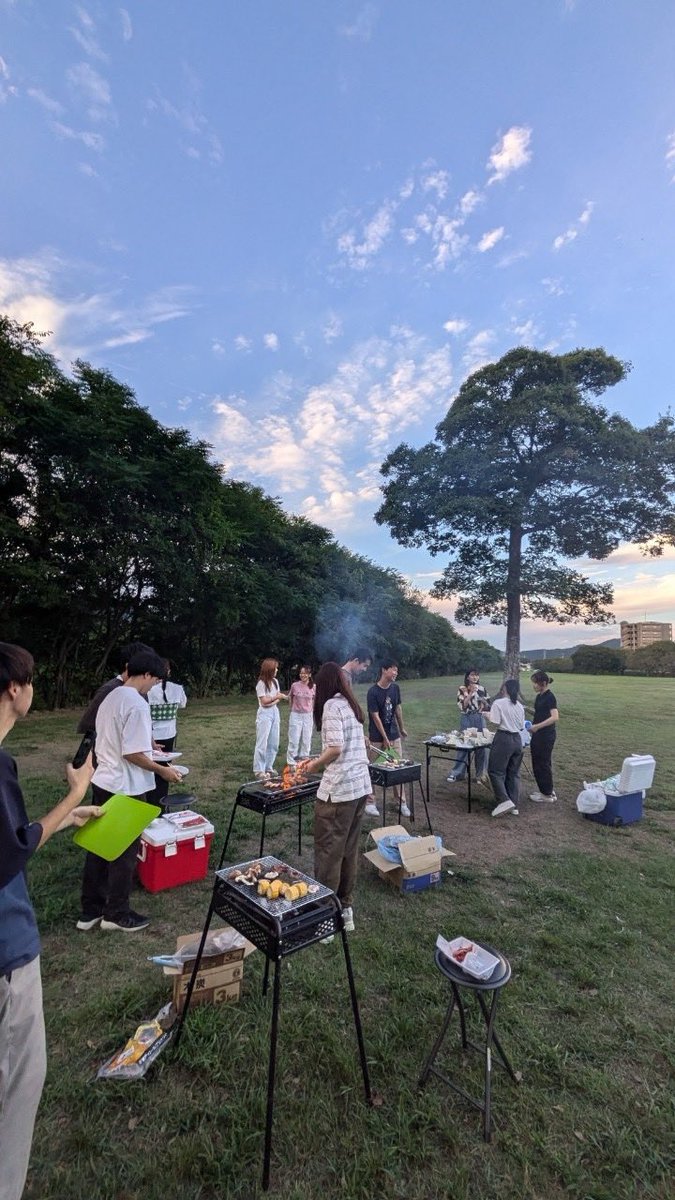 yamadai_src's tweet photo. 山口大学学生赤十字奉仕団（SRC）では新入団員を募集しています‼️

交流会では先輩と新入生でグループを作り、授業・大学生活・SRCの活動などを気軽に質問できる座談会を行います✨️

途中参加・途中退出OK⭕️

ボランティアや社会貢献に興味のある方はぜひご参加ください🌸

＃山口大学
＃春から山大 https://t.co/mjjvzKfj7J