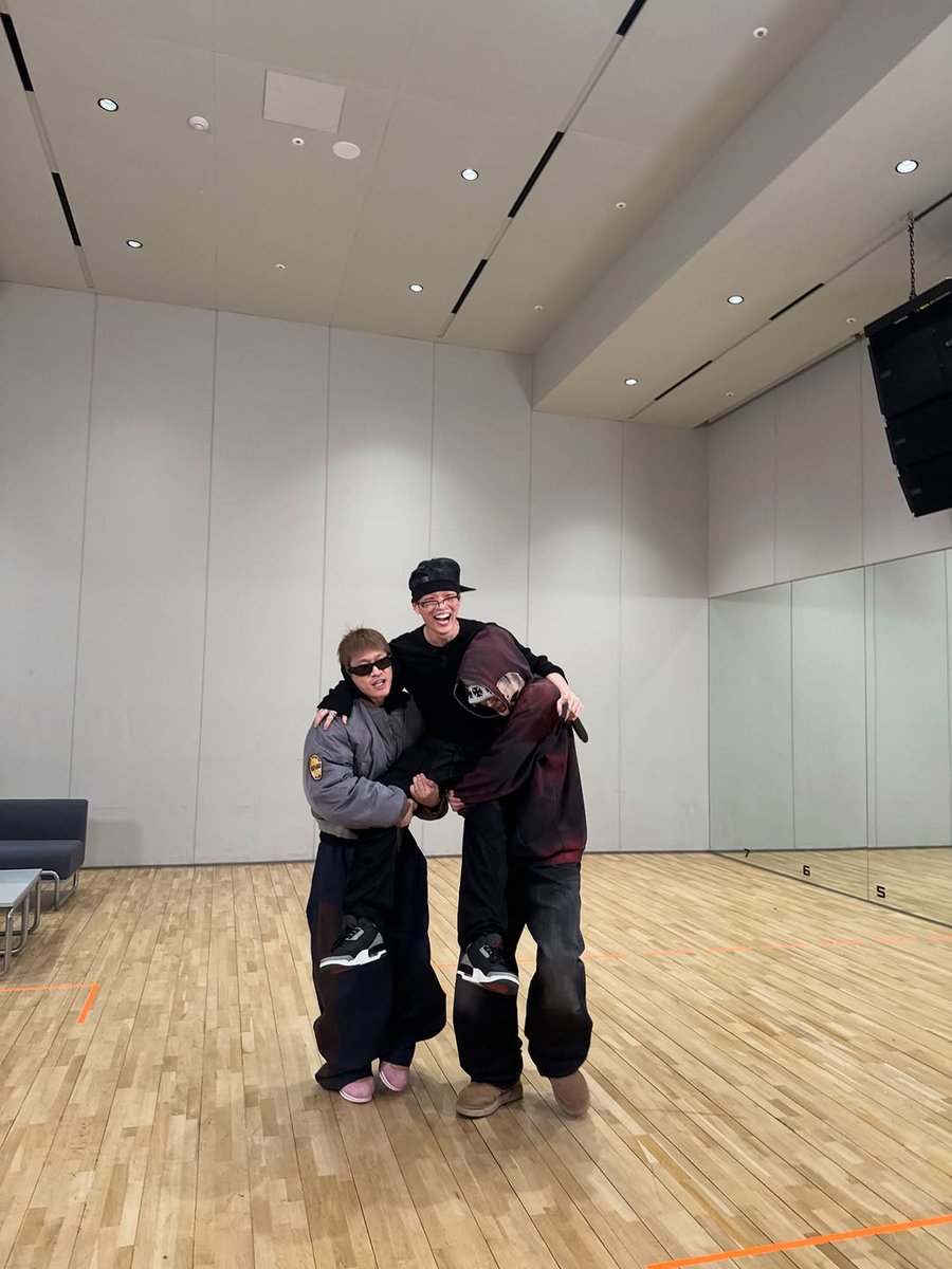 ZICO² (지코스퀘어) tweet media