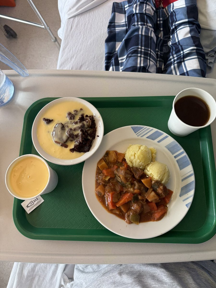 Tim (still totally unremarkable) tweet media