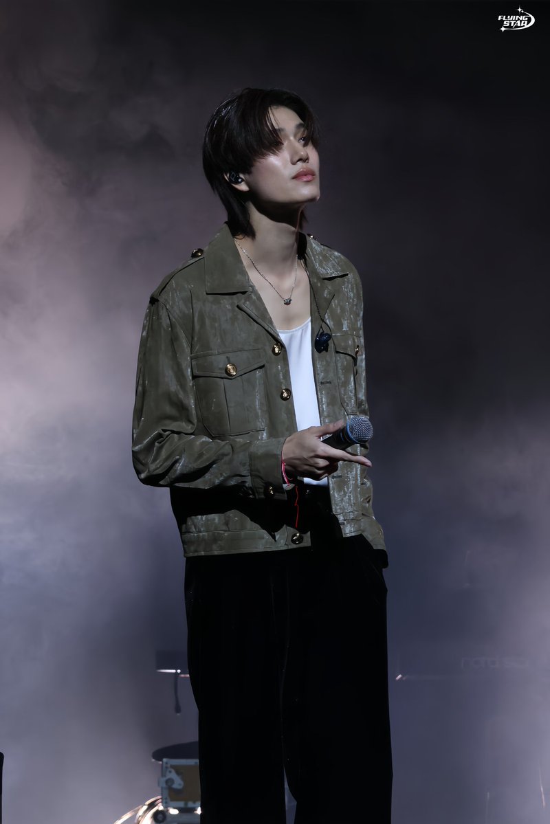 Flying_Star tweet media