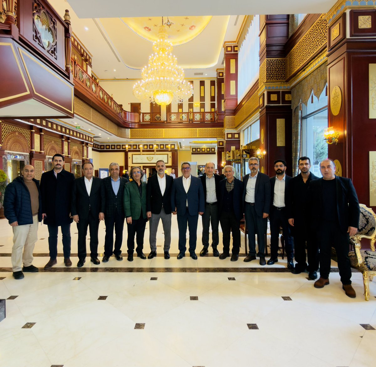 veyseldemirci06's tweet photo. 📍 Ziver Meyra Palace – Ankara

Kıymetli hemşehrilerimle bir araya gelerek hasbihal ettik.

Samimi sohbetleri ve güzel birlikteliğimiz için kendilerine teşekkür ediyorum.

#Elazığ #Ankara #Türkiye https://t.co/5Xh7RYp837