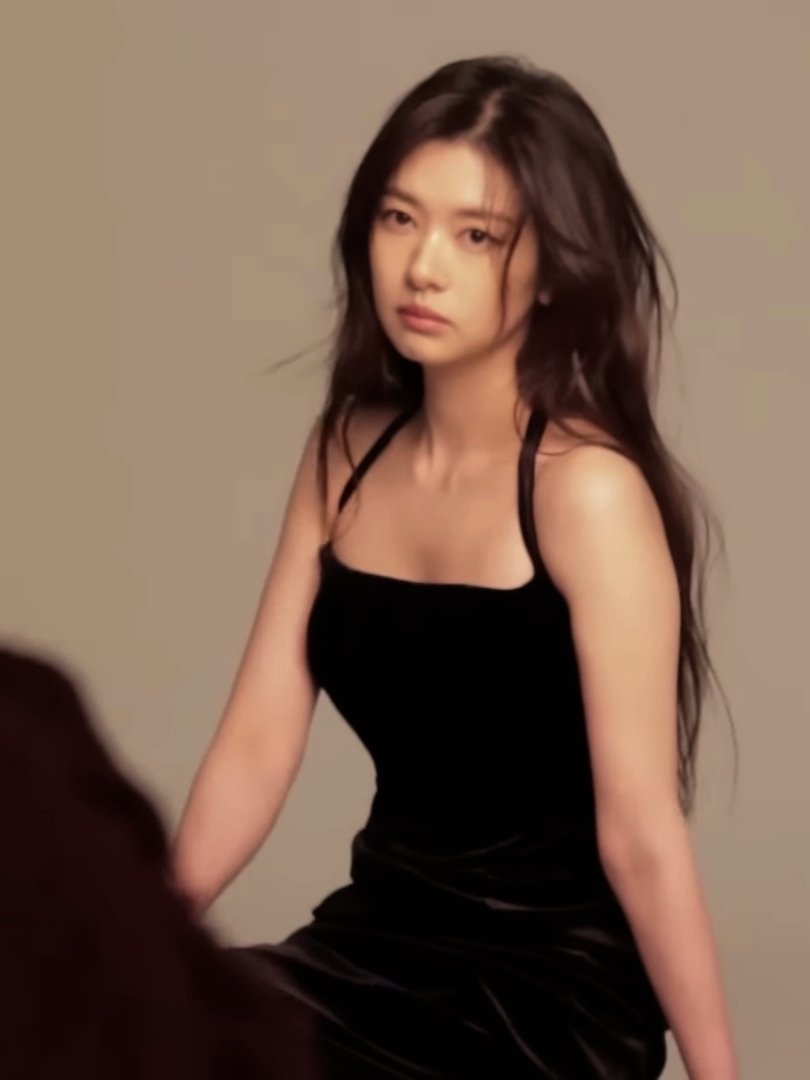 𝒮𝑒𝒶 tweet media