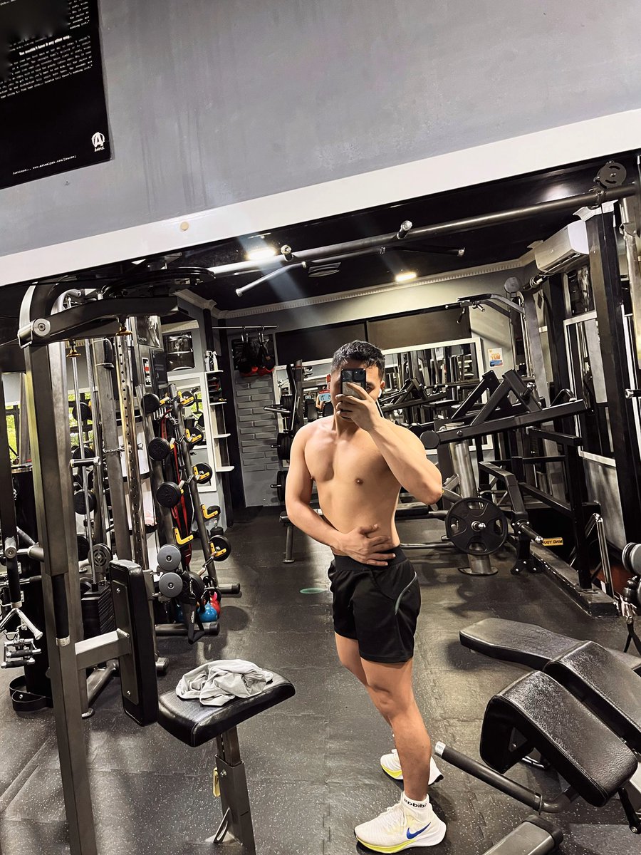 mike 🇦🇪 tweet media