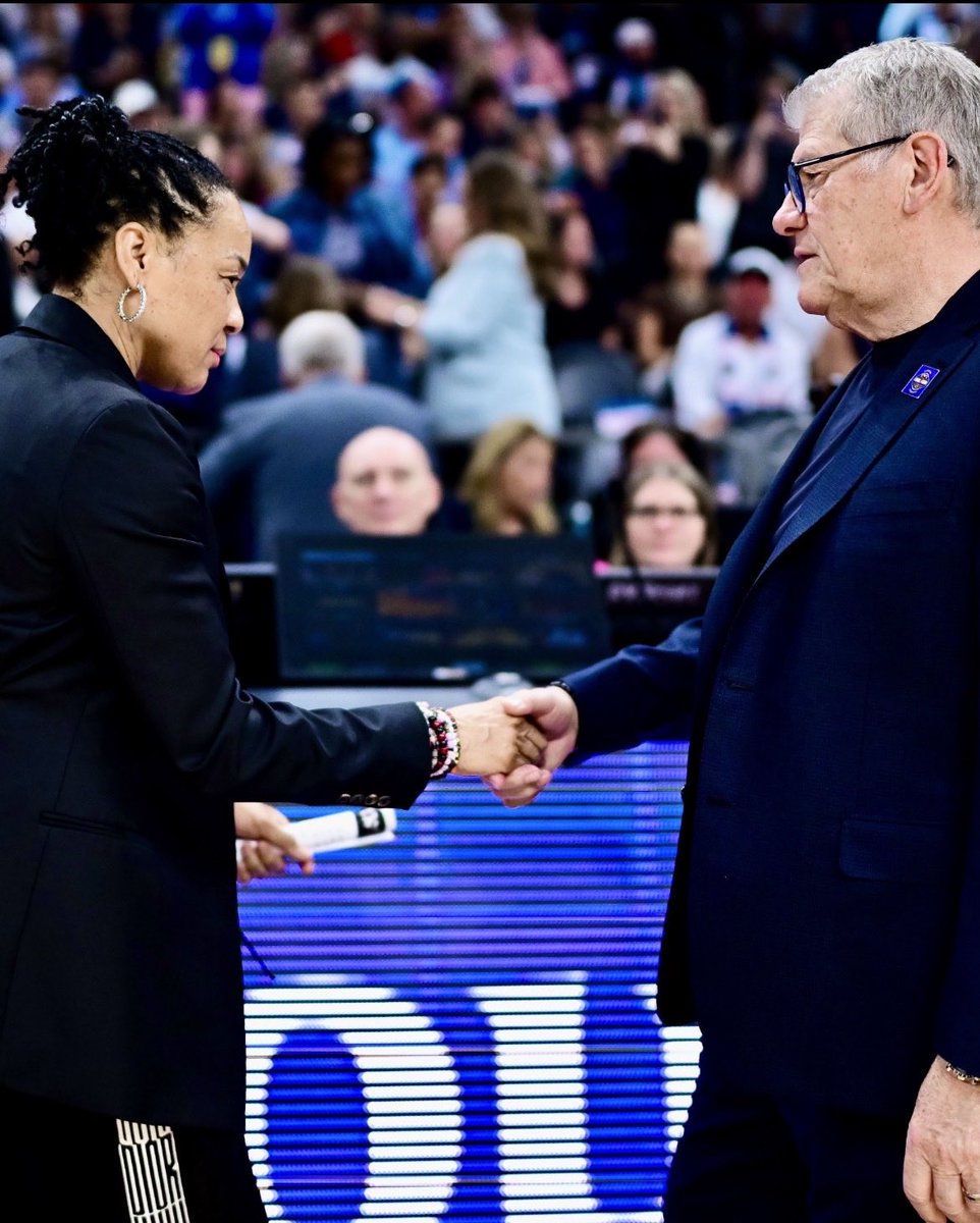 tshirtnshorts1's tweet image. Oh no, he didn’t! Pat Summit is historical. He is just a male rich old white person who threw a tantrum because he has the best player in the nation on his team and they lost.