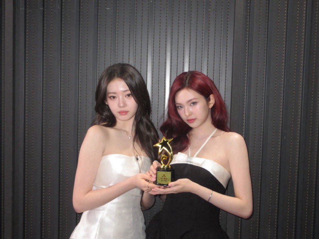 g___tto's tweet photo. マンネズ美しすぎてもはや言葉が出てこない https://t.co/6GeMS7Q19U