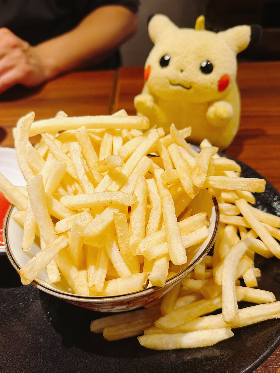 初期ピカチュウϞໂ•·̫•ໃ♥ tweet media