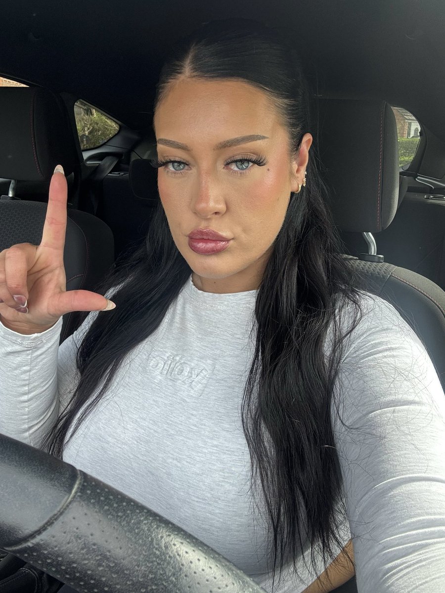 ✨ Goddess Lily ✨ tweet media