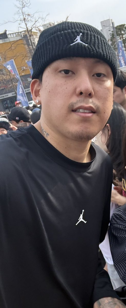 김스스 tweet media