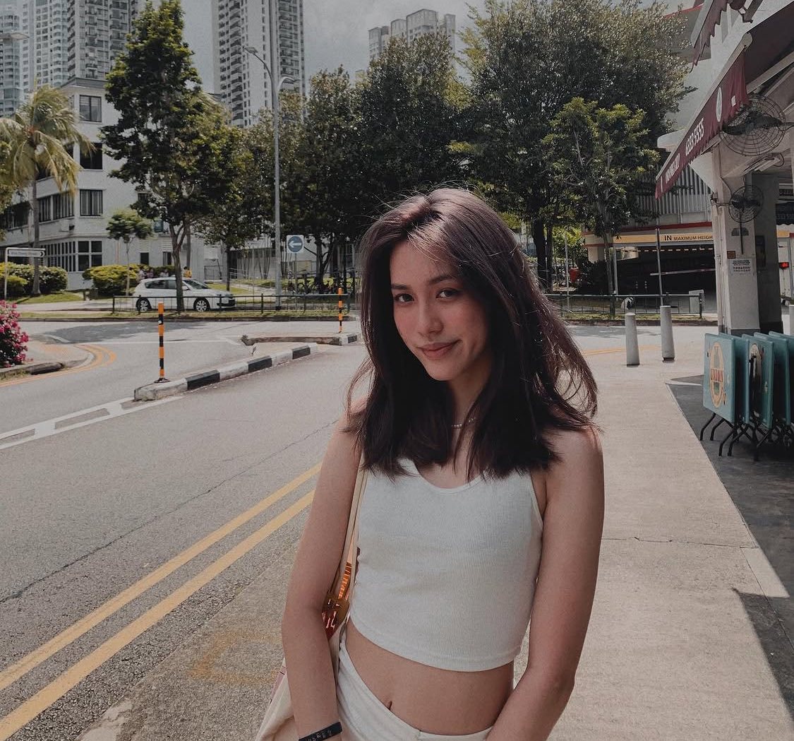 sg midriffs tweet media