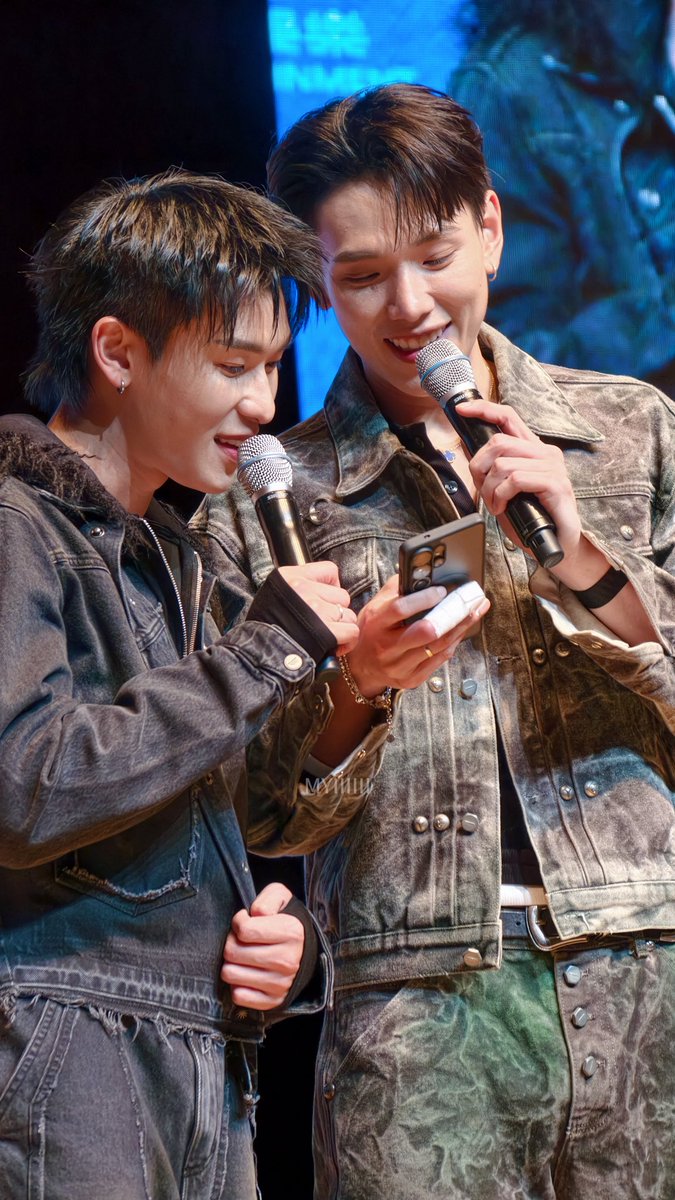 IIIMMIII tweet media