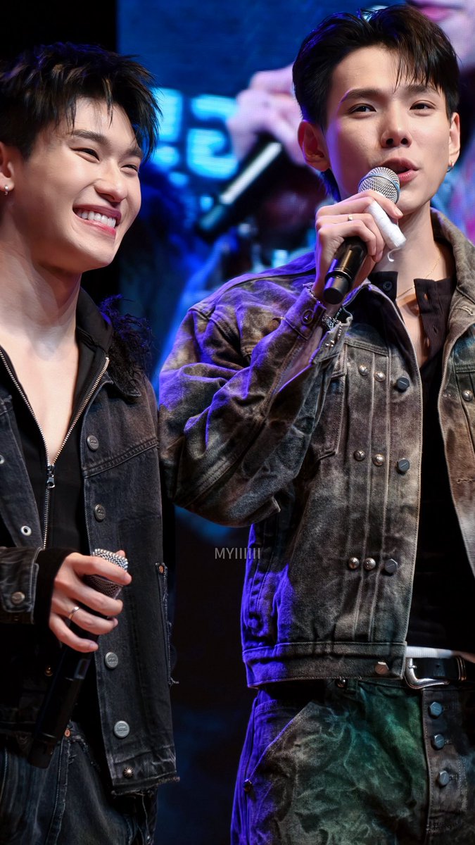 IIIMMIII tweet media