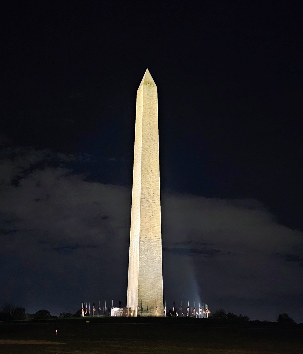 6 a.m. in Washington, D.C.
68° and not a soul in sight.

Holy Saturday—quiet before the promise of Easter. ☕

#HolySaturday #Easter