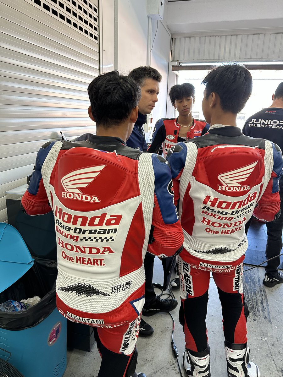 Junior Talent Team tweet media