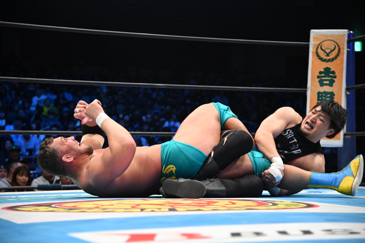 njpwglobal's tweet image. #andSTILL
Bishamon and Boltin Oleg overcome HOUSE OF TORTURE to retain NEVER 6-Man gold in Ryogoku!

#njSG report:
njpw1972.com/639438

Watch the replay:
watch.njpwworld.com/details/62314?…