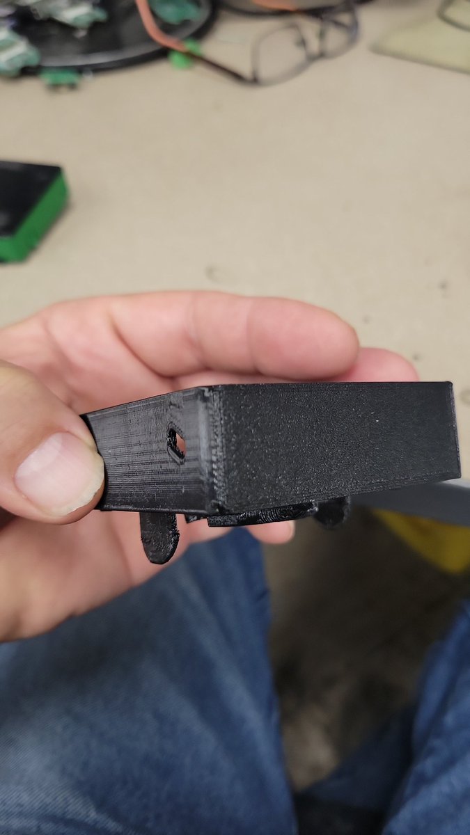 Robert F tweet media