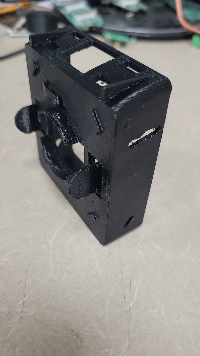 Robert F tweet media