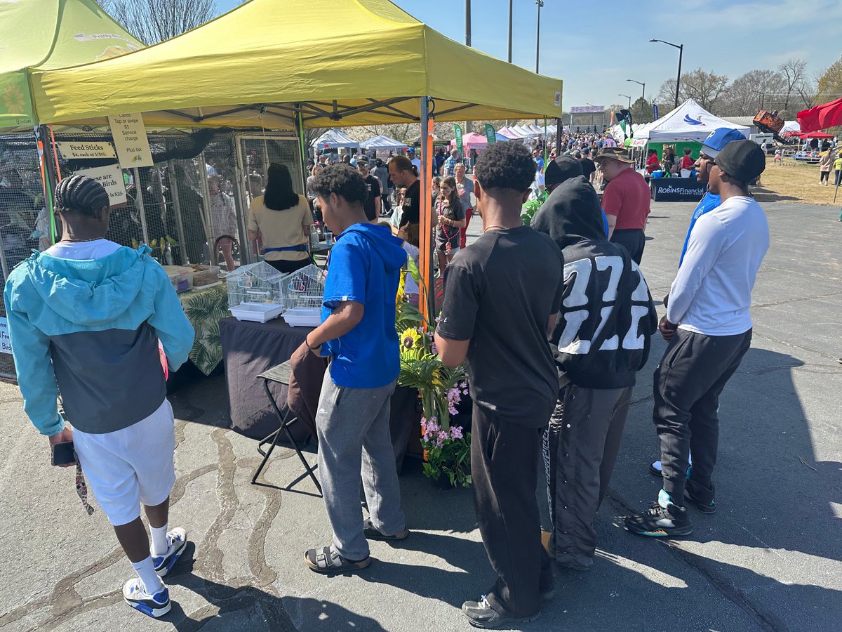 NewtonramsBase's tweet photo. More than baseball. 💙
Your Newton Rams out in the community giving back at the Cherry Blossom Festival 🌸
Building relationships. Serving others. Representing the Ram way.
#GoRams #BuiltDifferent #NewtonBaseball #CommunityFirst https://t.co/S4luFq4kta