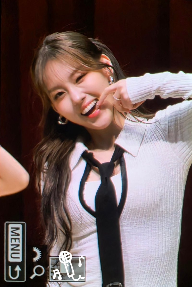 𝐬𝐢𝐧𝐠𝐟𝐨𝐫𝐔. tweet media