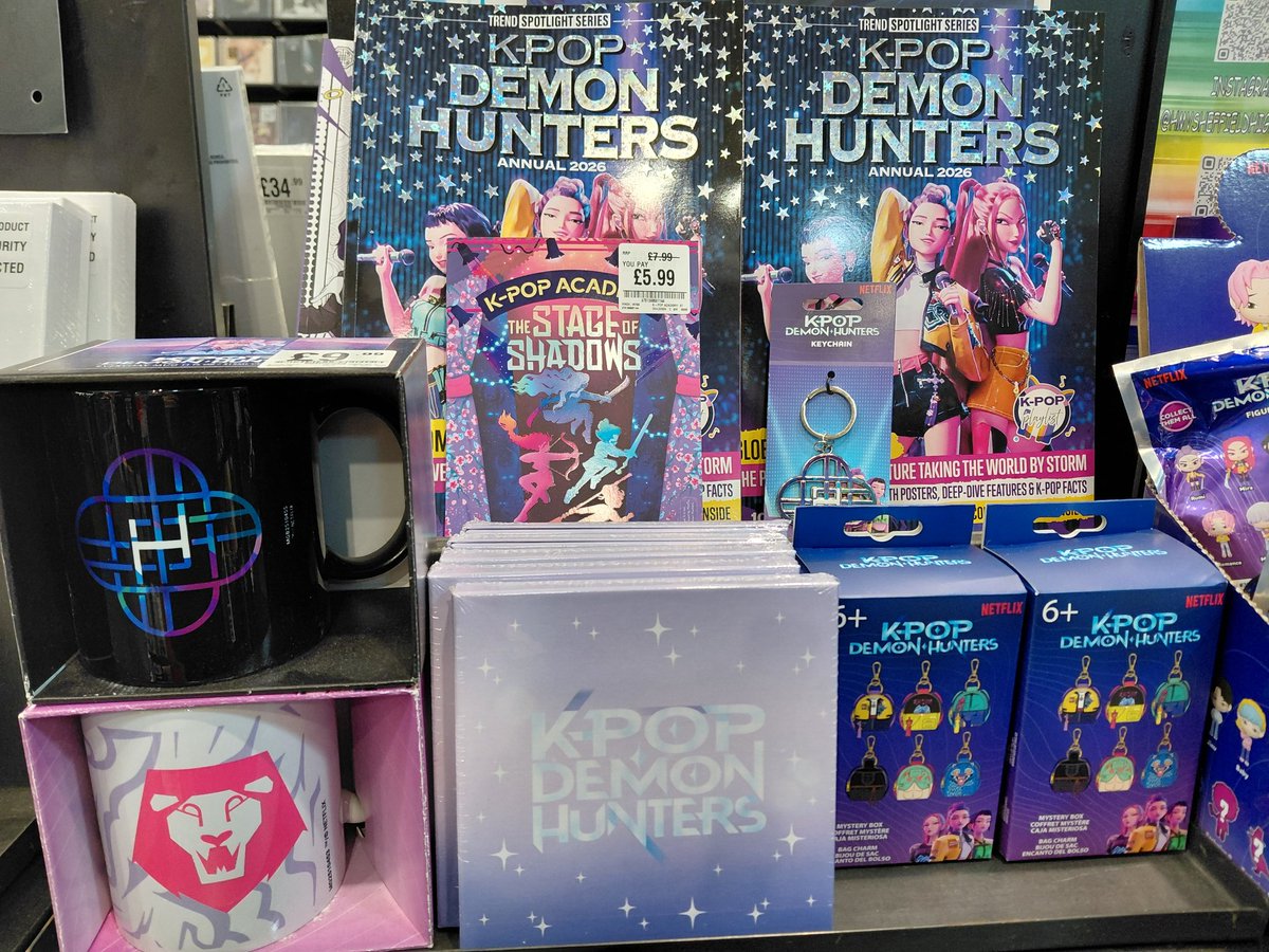 hmv Sheffield tweet media