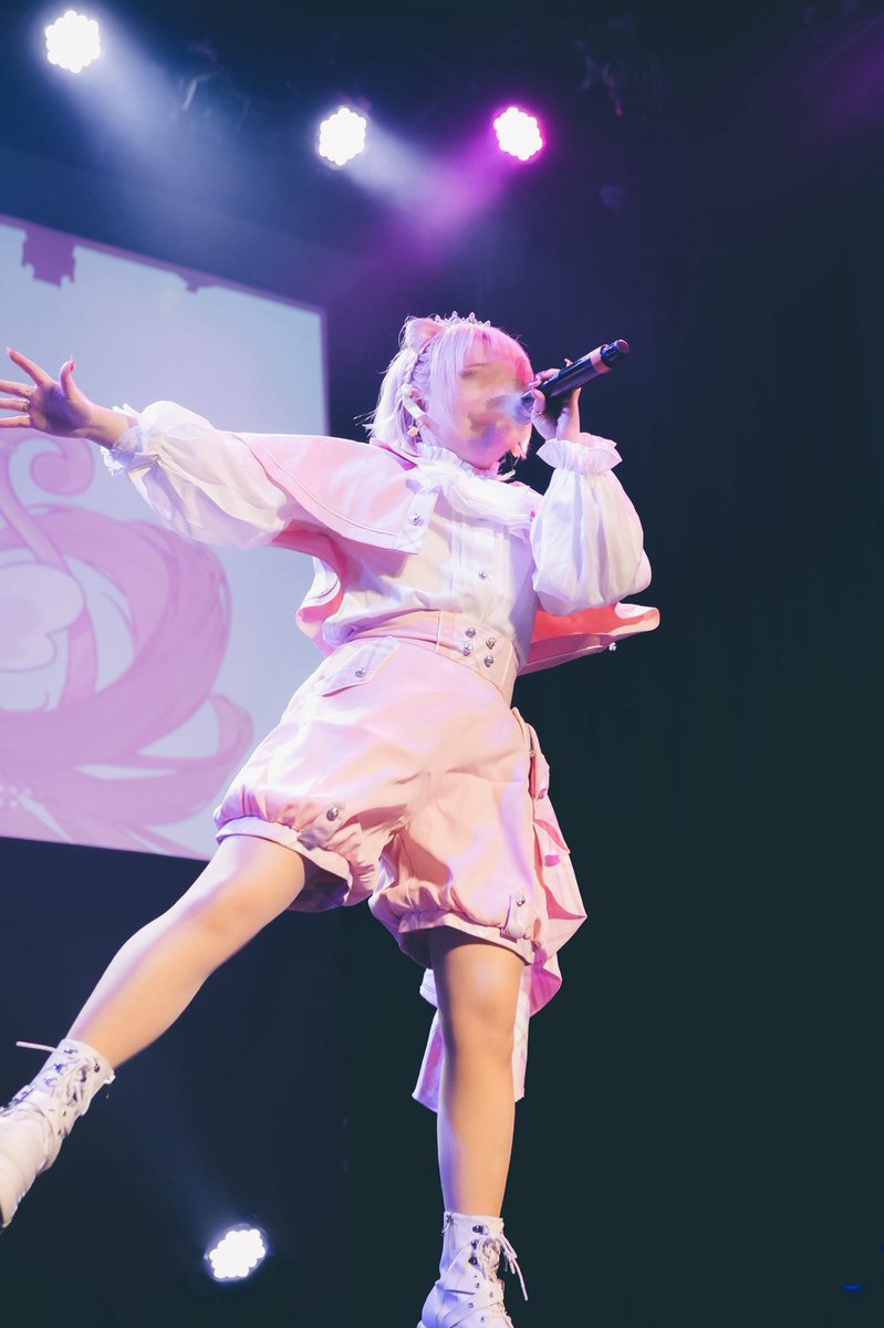 komugiko_2525's tweet photo. -子麦粉×Ama. TWO MAN LIVE-

　　🥞『White Gift Melody』🐶

先日はお越しいただきありがとうございました✨
久しぶりのLIVEで初主催だったので不安もありましたが、みんなの笑顔で溢れる幸せな空間になって本当に嬉しかったです‼️
また会おうね♪

#こむあまツーマンライブ https://t.co/gKSP6ZFcB8