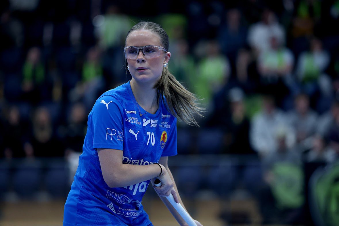 Gruppspelet ✅ 
En andraplats i gruppen efter:
3-3 vs IBK Lund
2-2 vs Sundsvall IBF
10-3 vs FBC Sollentuna

Nu väntar kvartsfinal mot Warberg IBF klockan 18:15 👊🏼

#USM

📸: Per Wiklund